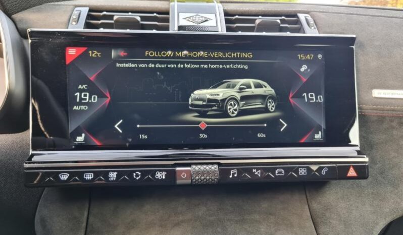 
								DS Automobiles DS 7 Crossback PERFORMANCE LINE full									