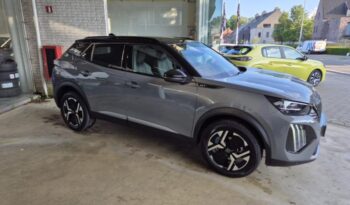 
									Peugeot 2008 GT full								