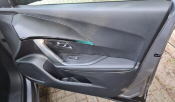 
									Peugeot 2008 ALLURE full								