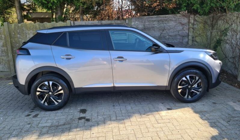 
								Peugeot 2008 ALLURE full									