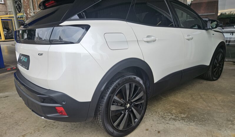 
								Peugeot 3008 GT full									