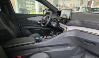 
									Peugeot 3008 GT full								