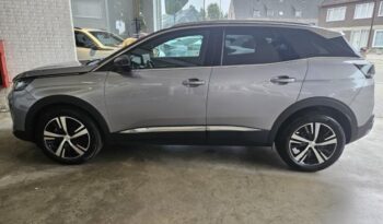 
									Peugeot 3008 GT full								