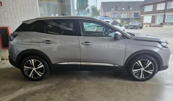 
									Peugeot 3008 GT full								