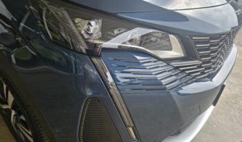 
									Peugeot 3008 GT full								