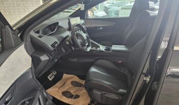 
									Peugeot 3008 GT full								