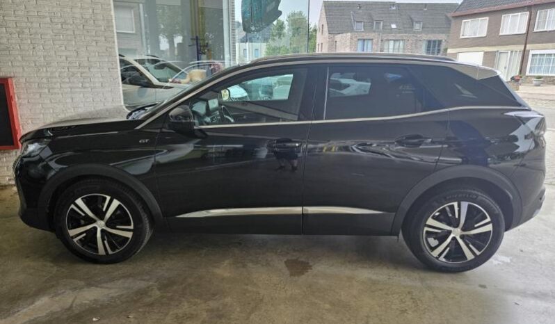 
								Peugeot 3008 GT full									