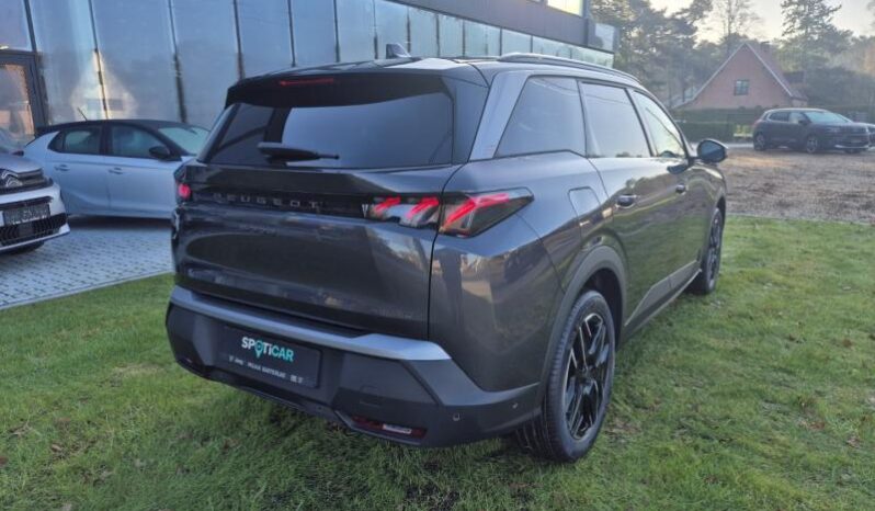 
								Peugeot 5008 GT full									