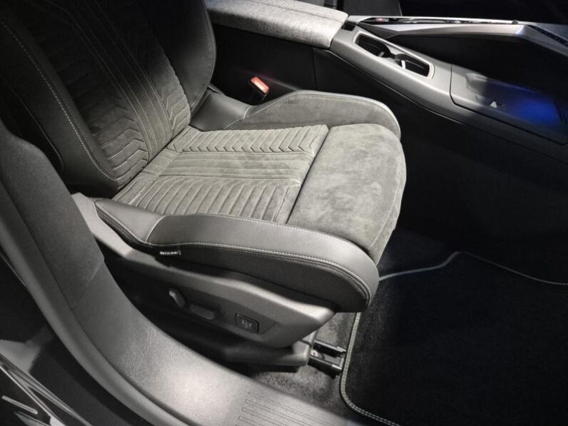 
								Peugeot 3008 GT JBL FULL OPTION full									