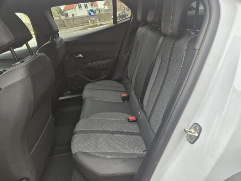 
								Peugeot 2008 ALLURE MILD HYBRIDE full									