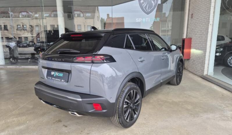 
								Peugeot 2008 GT MHEV full									