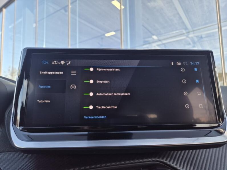 
								Peugeot 2008 ALLURE full									