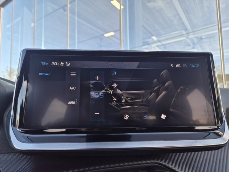 
								Peugeot 2008 ALLURE full									