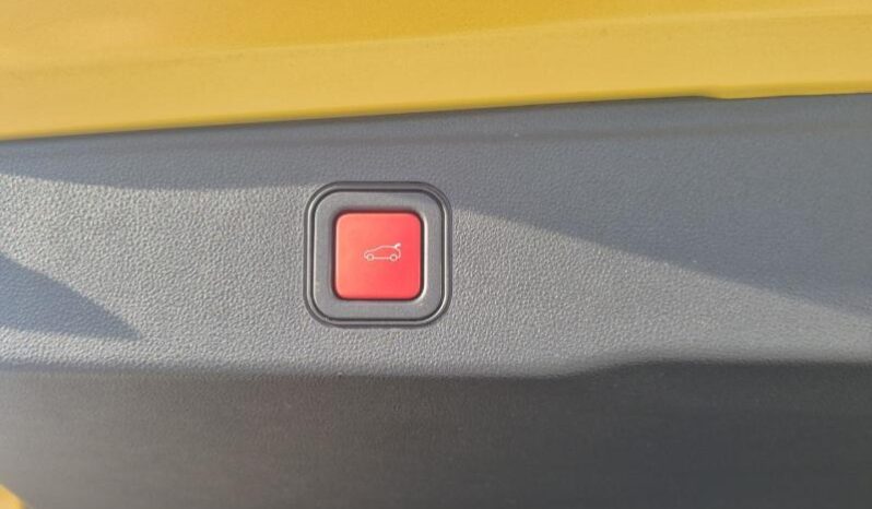 
								Jeep Avenger SUMMIT full									