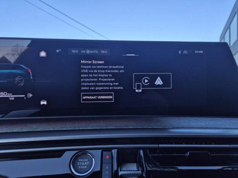 
								Peugeot 5008 GT full									