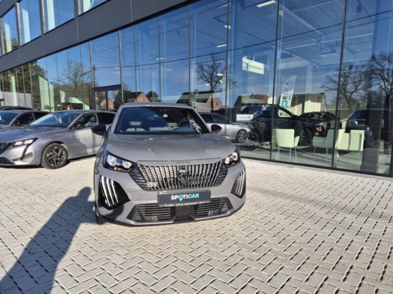 
								Peugeot 2008 ALLURE full									