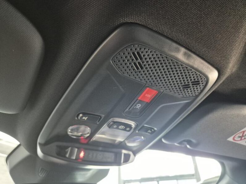 
								Peugeot 2008 ALLURE full									
