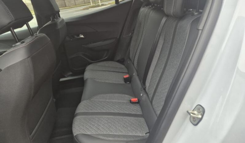 
								Peugeot 2008 ALLURE MILD HYBRIDE full									
