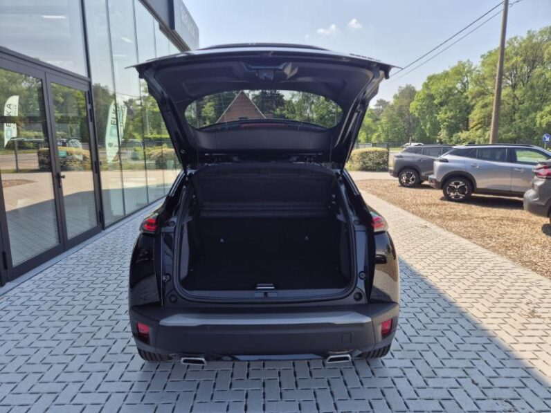 
								Peugeot 2008 GT full									