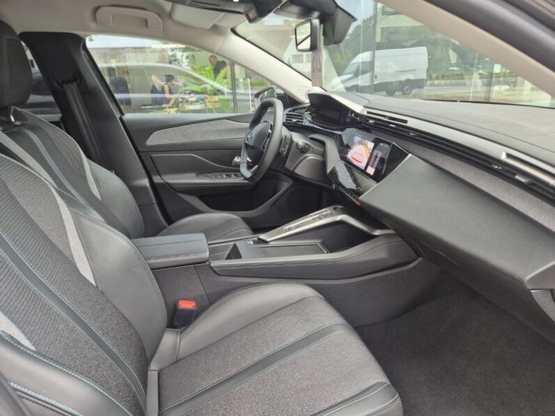 
								Peugeot 308 ALLURE PACK full									