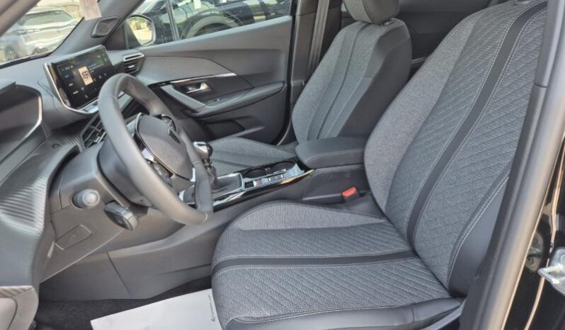 
								Peugeot 2008 ALLURE full									