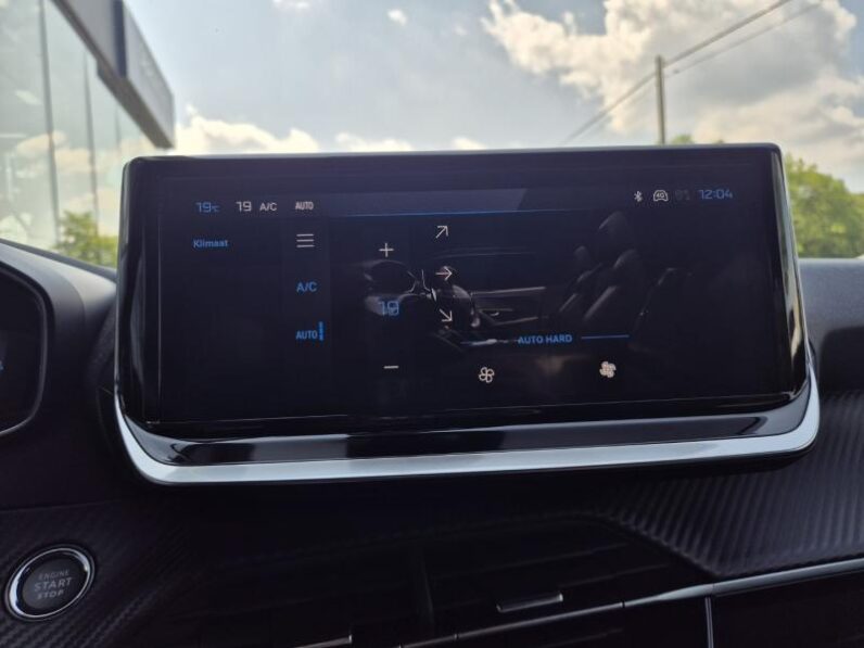 
								Peugeot 2008 ALLURE full									