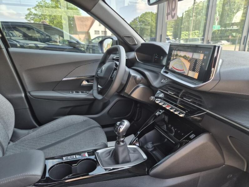 
								Peugeot 2008 ALLURE full									
