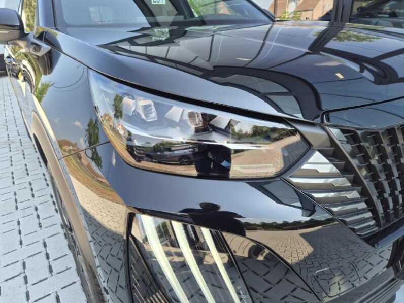 
								Peugeot 2008 GT full									