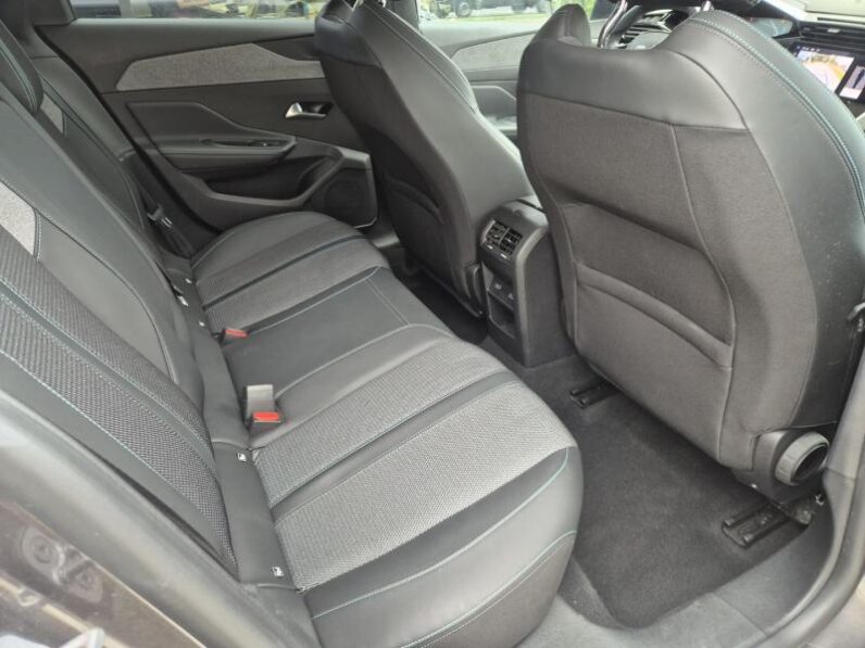 
								Peugeot 308 ALLURE PACK full									