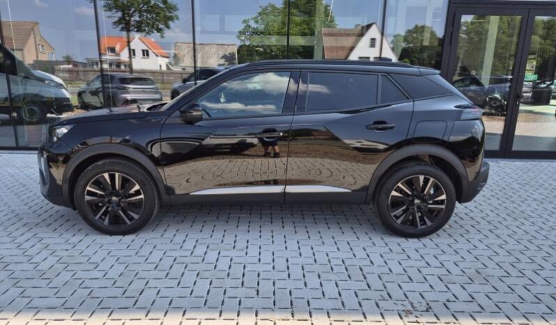 
								Peugeot 2008 GT full									