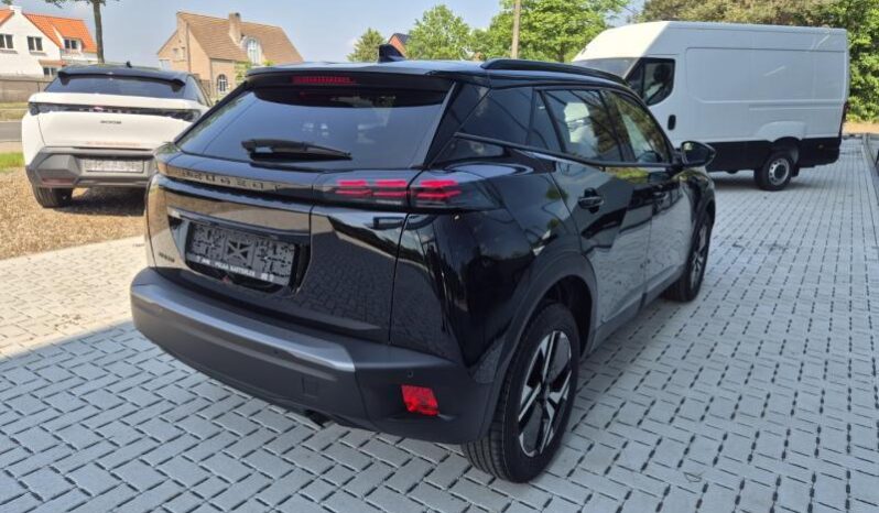 
								Peugeot 2008 ALLURE full									
