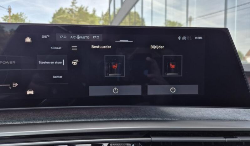 
								Peugeot 5008 GT EXCLUSIVE full									