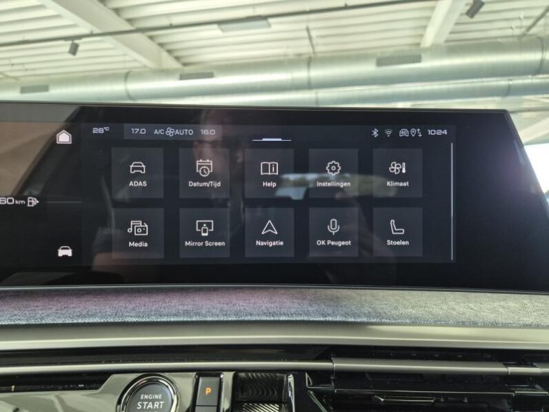 
								Peugeot 5008 GT ULTIMATE full									
