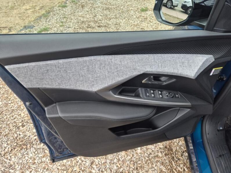 
								Peugeot 3008 ALLURE full									