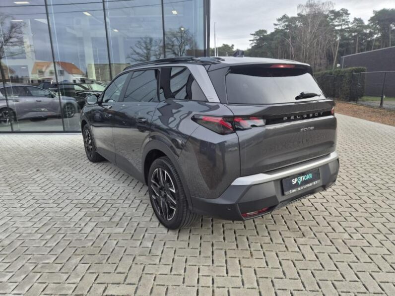 
								Peugeot 5008 GT ULTIMATE full									