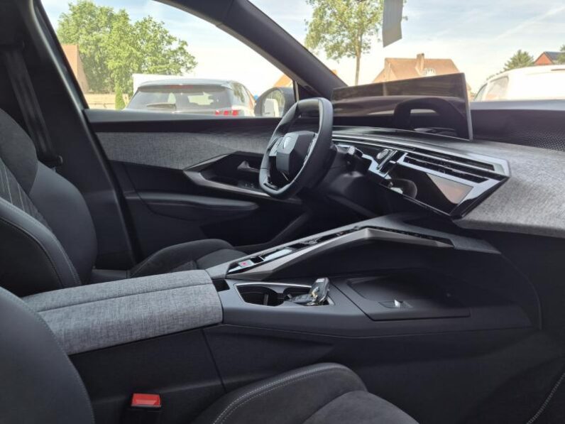 
								Peugeot 5008 GT EXCLUSIVE full									