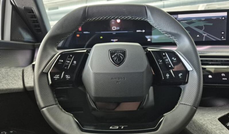 
								Peugeot 5008 GT ULTIMATE full									