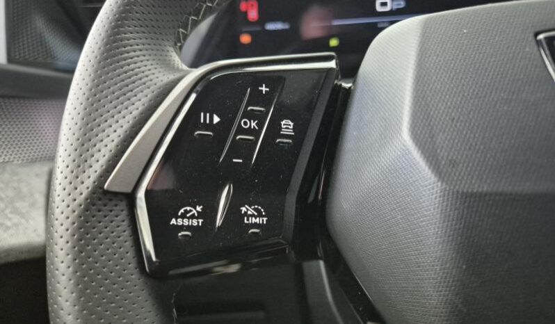 
								Peugeot 5008 GT ULTIMATE full									