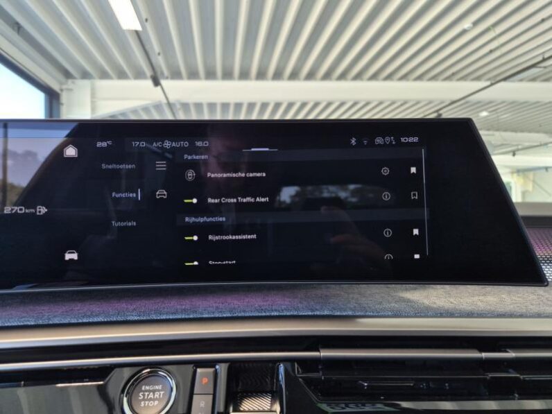 
								Peugeot 5008 GT ULTIMATE full									
