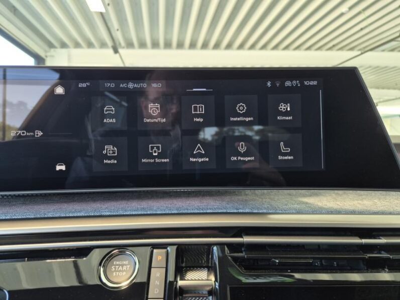 
								Peugeot 5008 GT ULTIMATE full									
