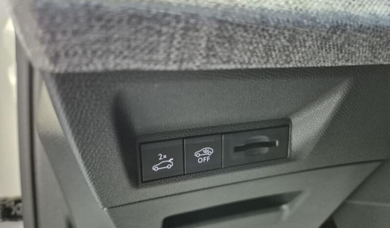 
								Peugeot 5008 GT ULTIMATE full									