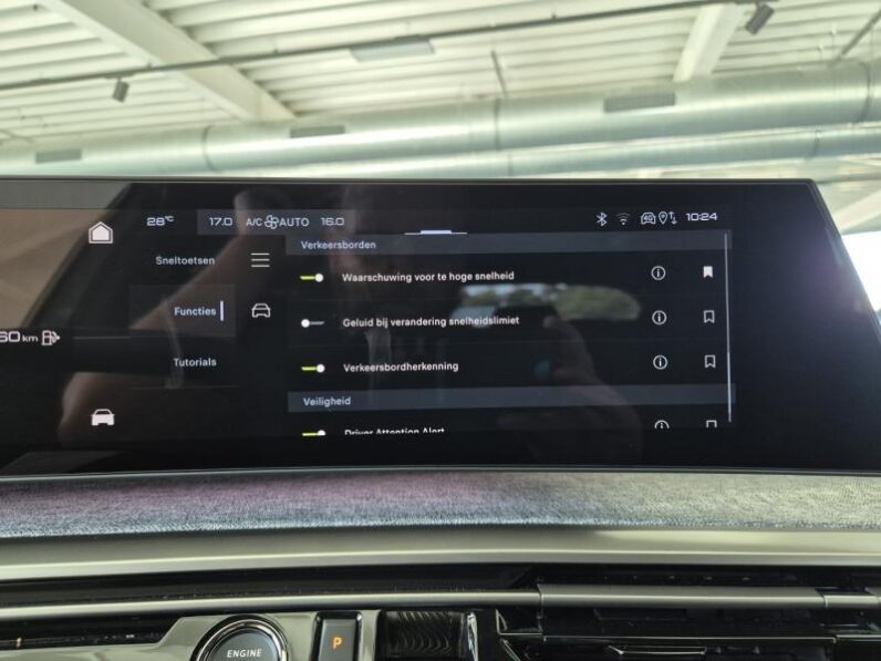 
								Peugeot 5008 GT ULTIMATE full									