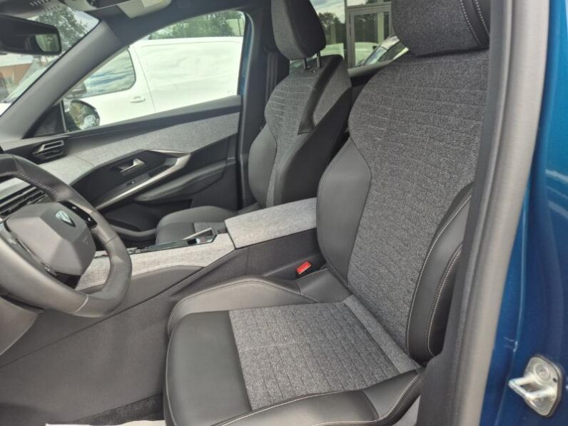 
								Peugeot 3008 ALLURE full									