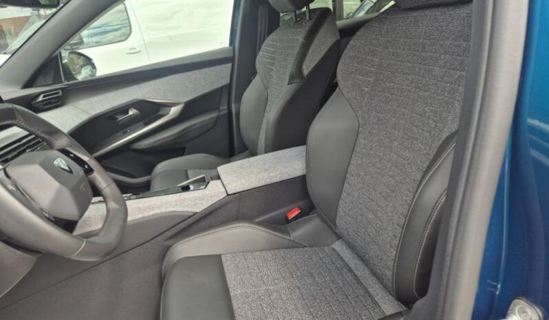 
								Peugeot 3008 ALLURE full									