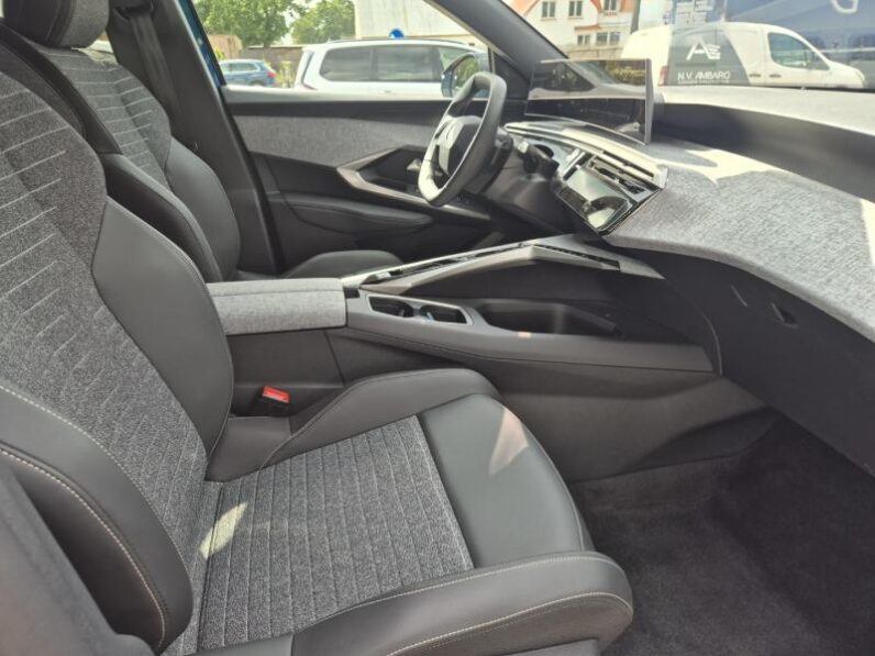 
								Peugeot 3008 ALLURE full									