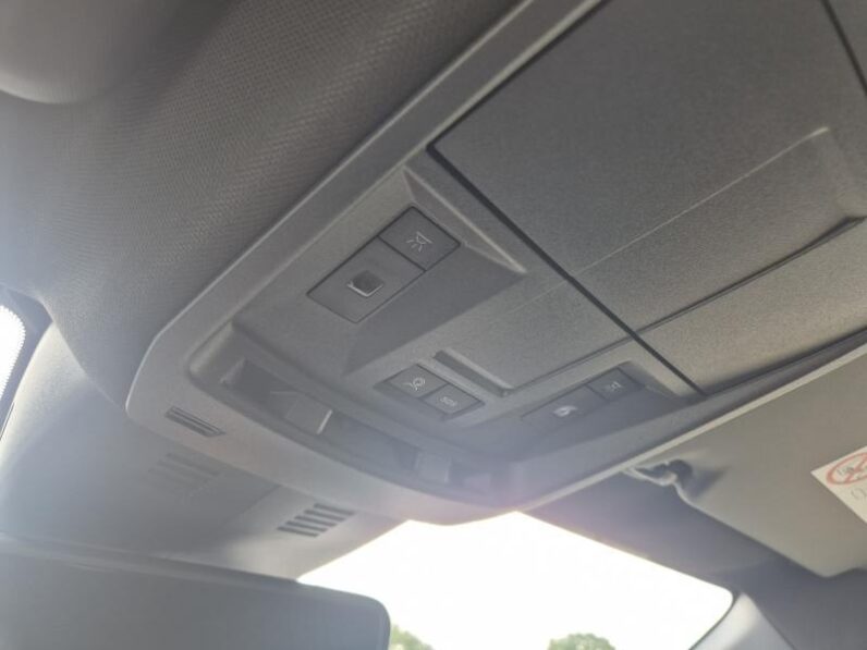 
								Peugeot 3008 ALLURE full									