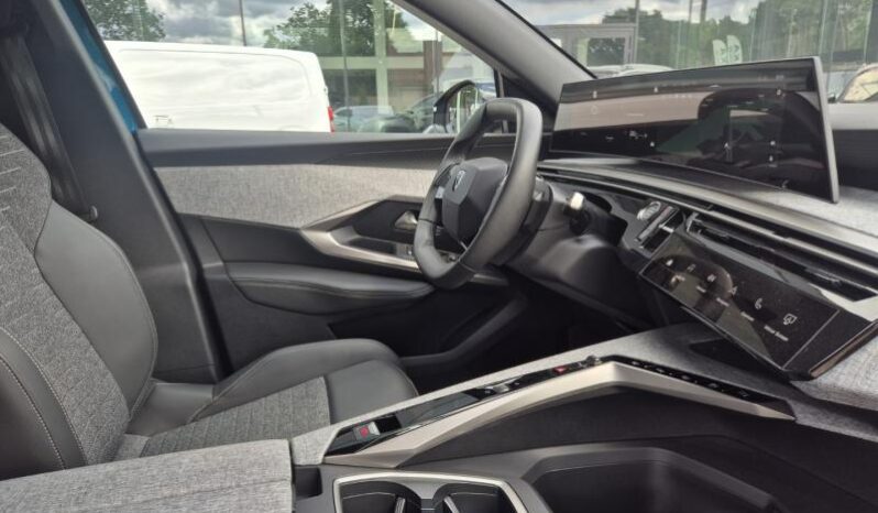 
								Peugeot 3008 ALLURE full									