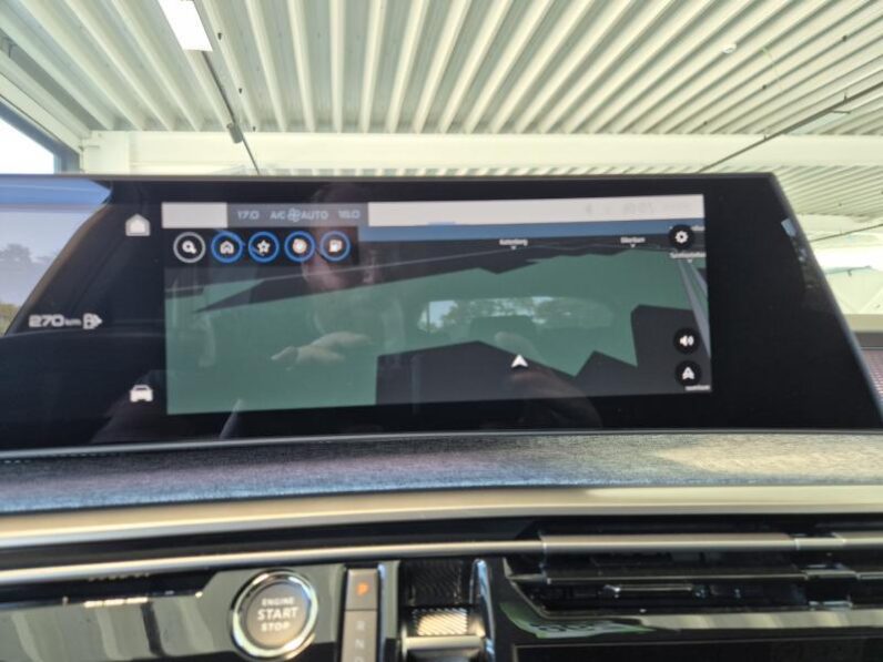 
								Peugeot 5008 GT ULTIMATE full									