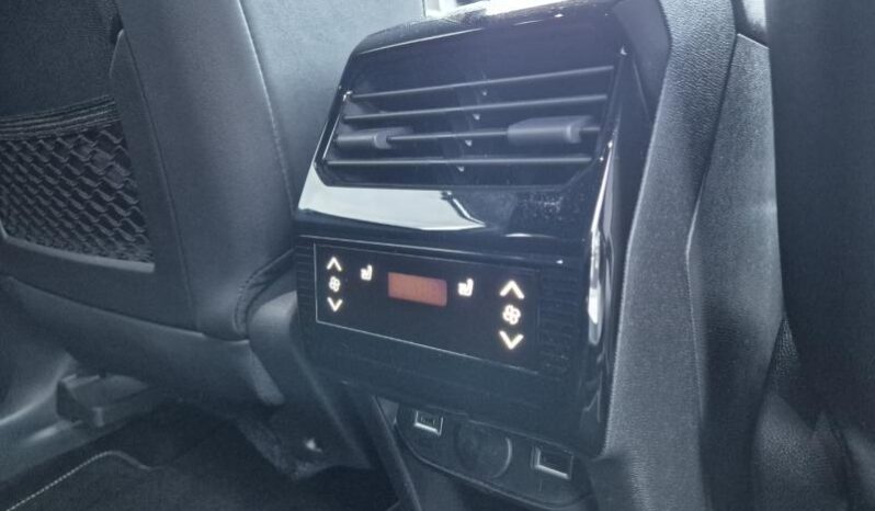 
								Peugeot 5008 GT EXCLUSIVE full									
