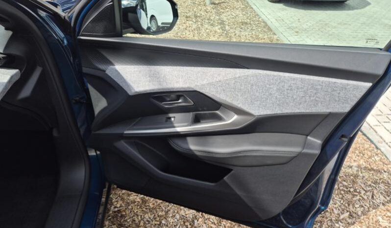 
								Peugeot 3008 ALLURE full									